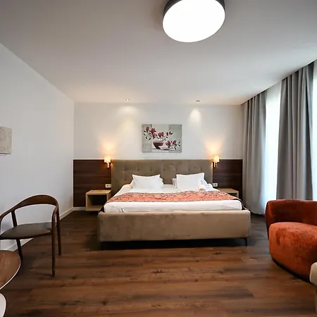 Boutique Ukus מלון 4*