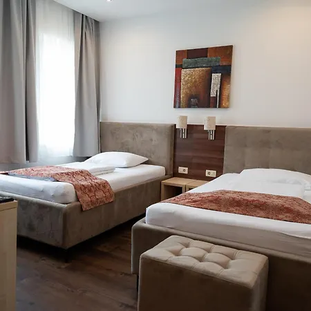 Boutique Ukus מלון Tesanj